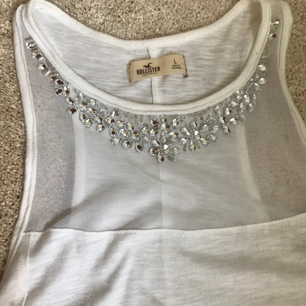 Beachy white tank top - Picture 2 of 2